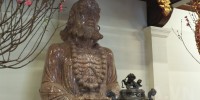 Hà Nội: Pho tượng làm bằng gỗ hóa thạch tự nhiên lớn nhất VN